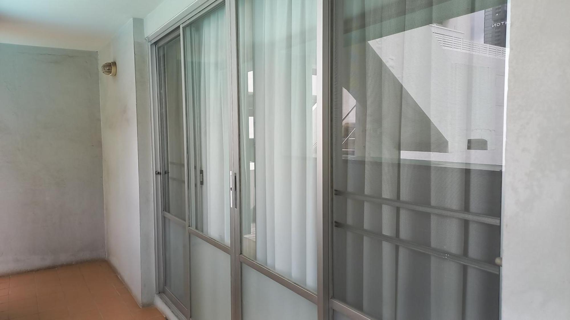 Panoramic City View Room At Silom バンコク都 エクステリア 写真